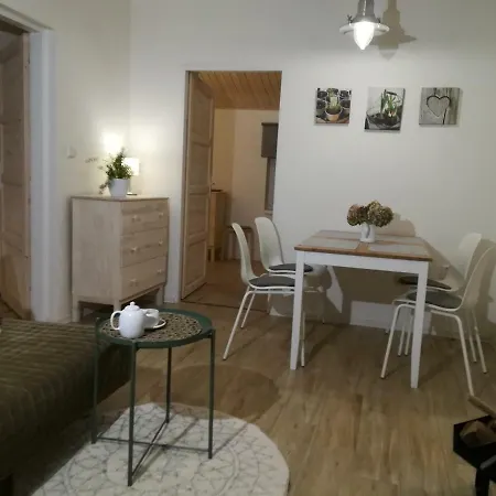 Lodge Luxusni Chalupa V Klidne Casti Roznova Pod Radhostem - Beskyd